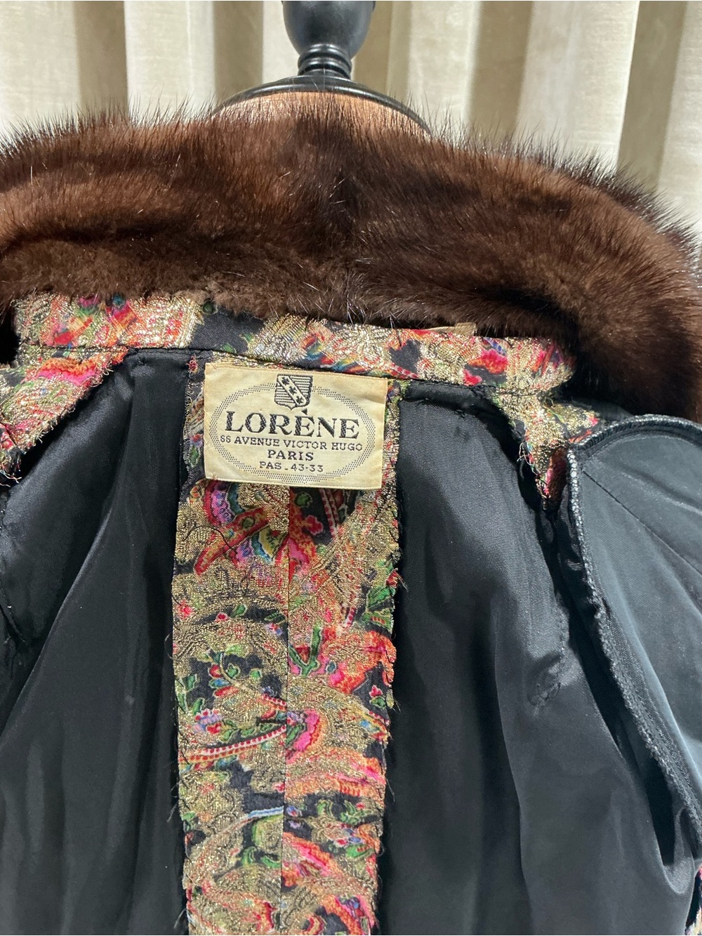 Women's Paisley Brocade Coat with Brown Fur Trim - Picture 10 of 11